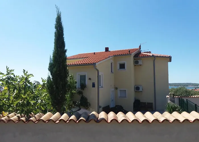 Διαμέρισμα With Sea View Μεντουλίν