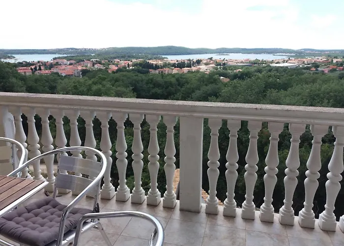 With Sea View Διαμέρισμα Μεντουλίν